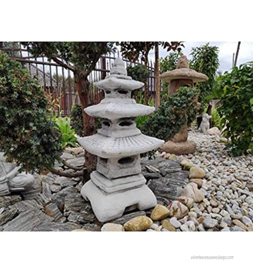 Statue en pierre d'ornement de jardin Lanterne japonaise à trois niveaux Pagode